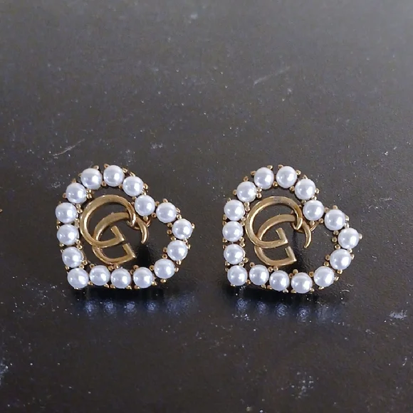 Authentic Gucci Heart Shaped Faux Pearl Earrings - Picture 1 of 5
